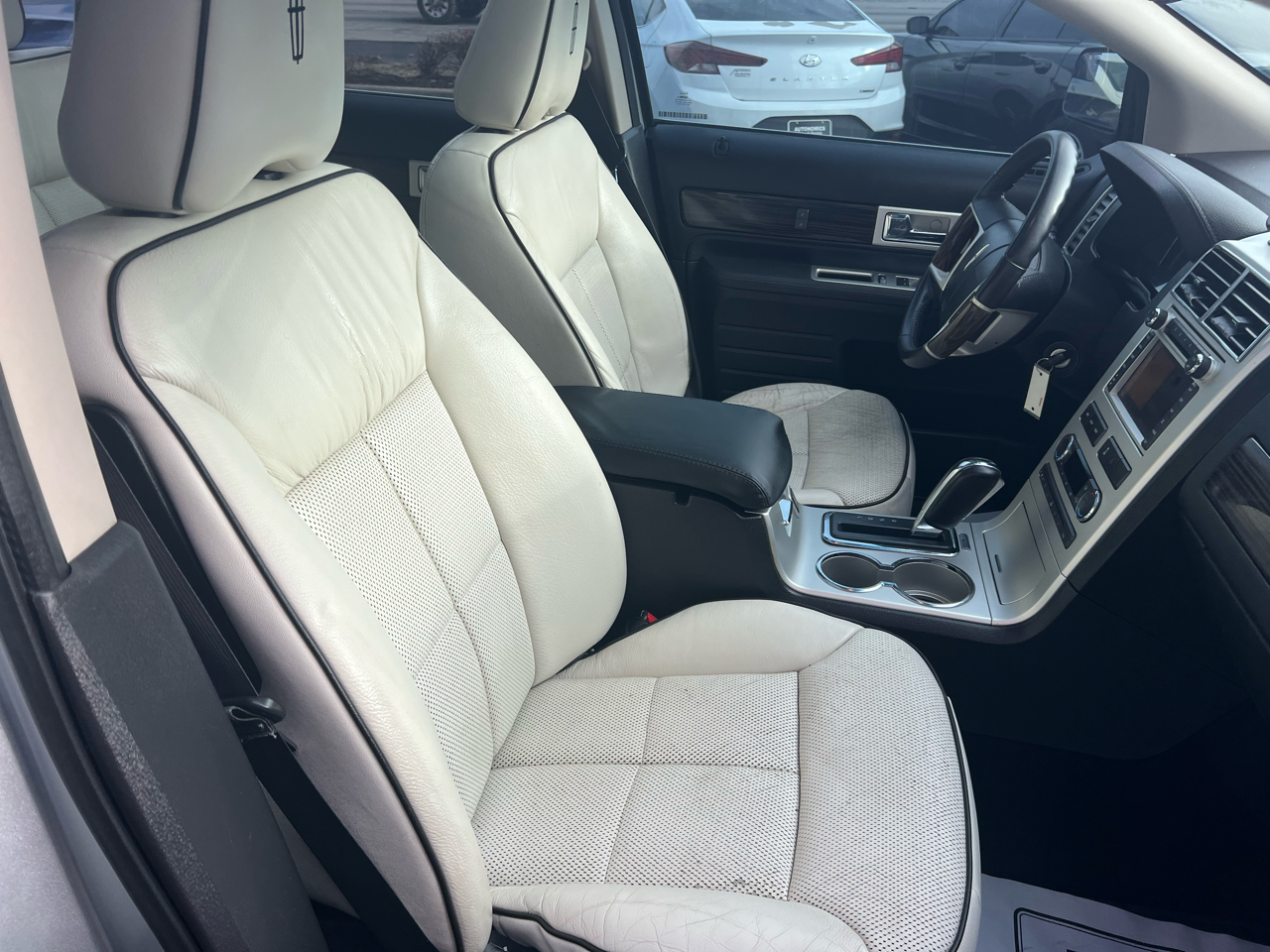 Lincoln MKX AWD 4dr 2010