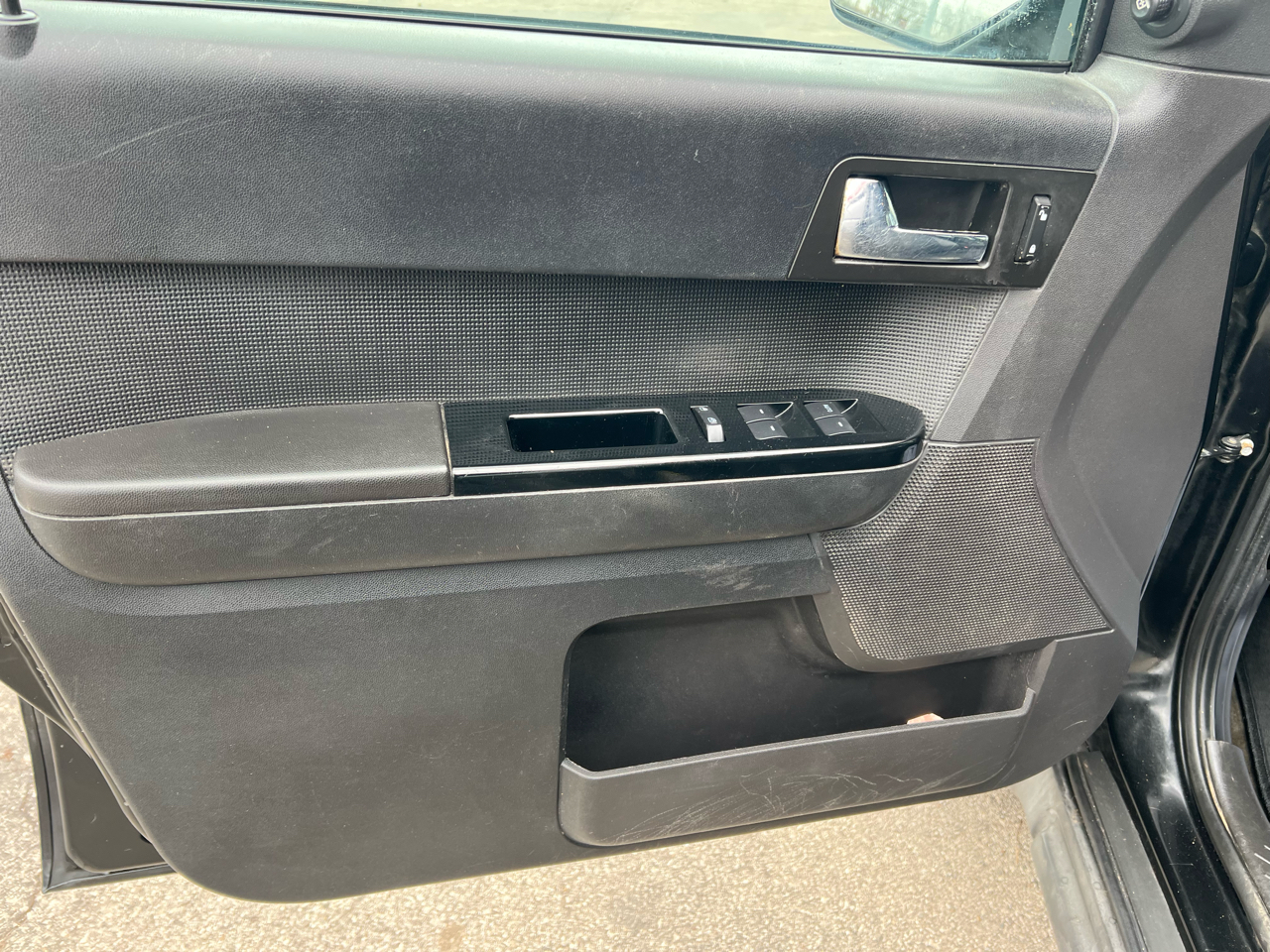 Ford Escape 4WD 4dr Limited 2011