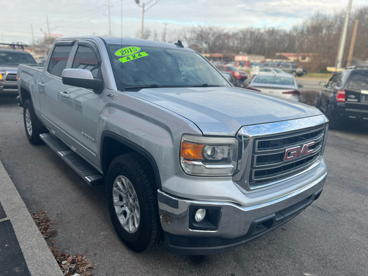GMC Sierra 1500 4WD Crew Cab 143.5" SLE 2015