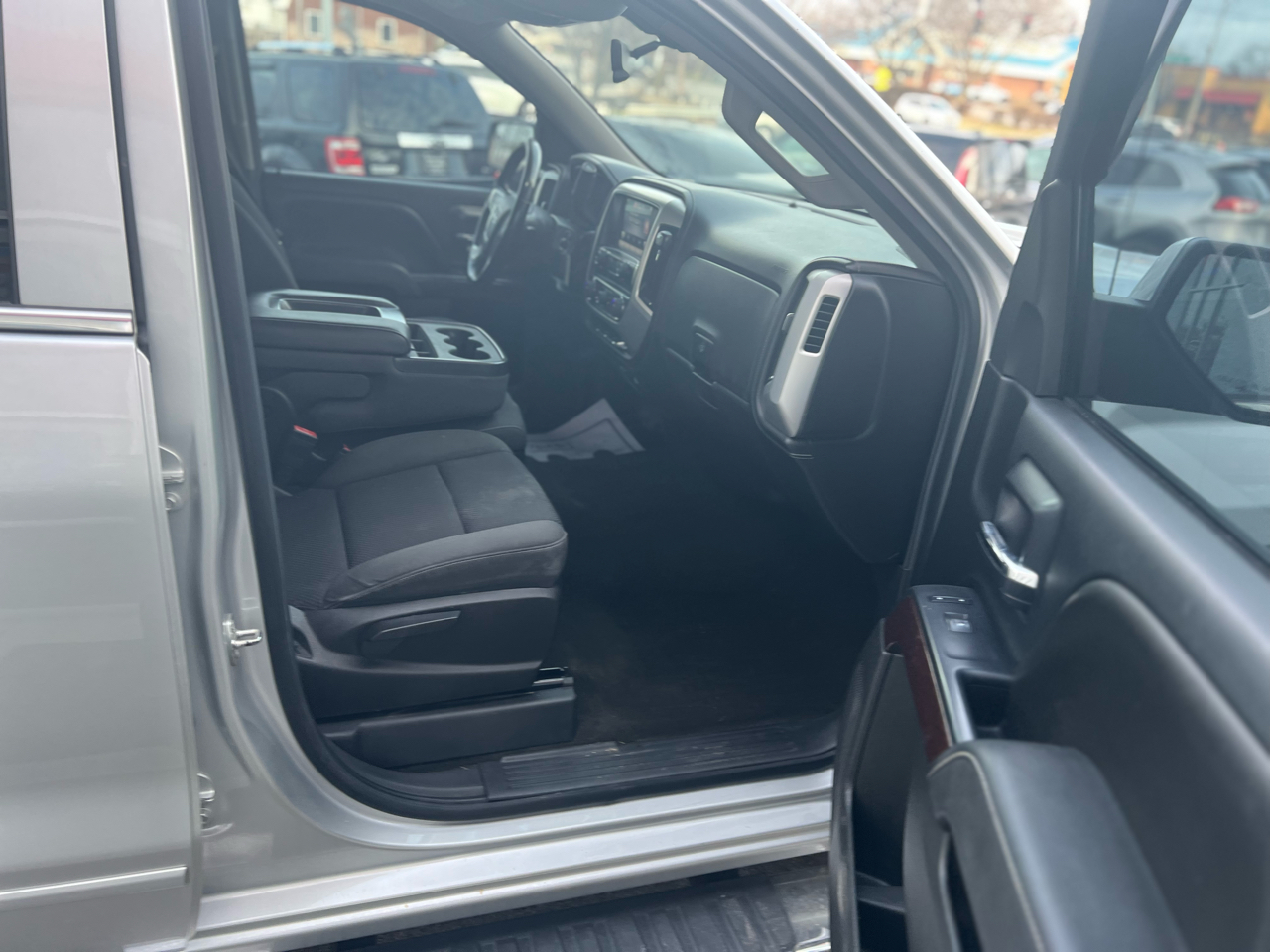 GMC Sierra 1500 4WD Crew Cab 143.5" SLE 2015