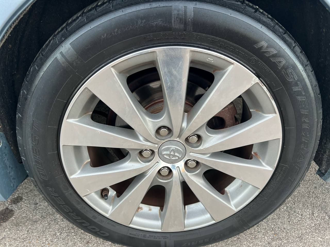 Toyota Avalon 4dr Sdn (Natl) 2012