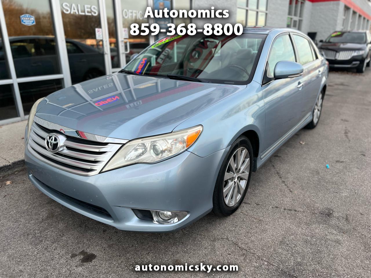 Toyota Avalon 4dr Sdn (Natl) 2012