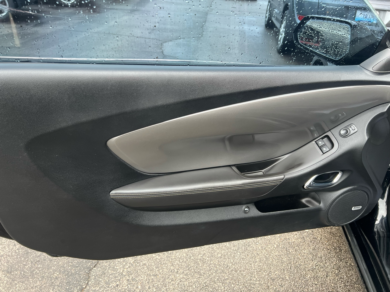 Chevrolet Camaro 2dr Cpe 2LT 2011