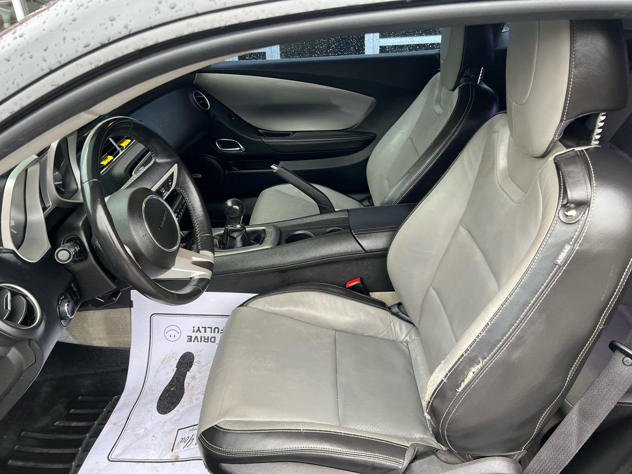 Chevrolet Camaro 2dr Cpe 2LT 2011