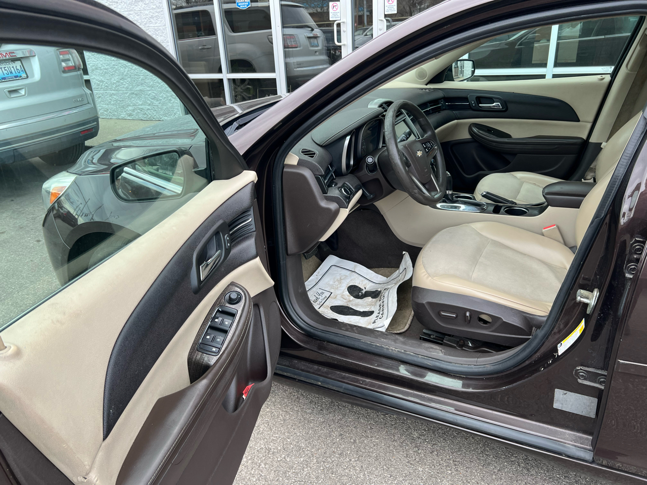 Chevrolet MALIBU 1LT Base 2015