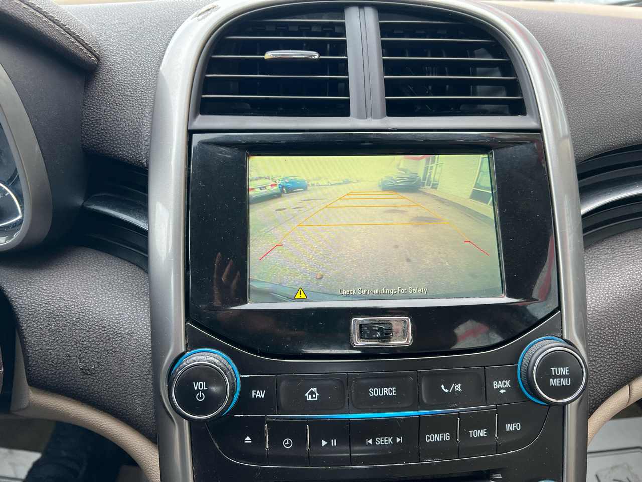 Chevrolet MALIBU 1LT Base 2015