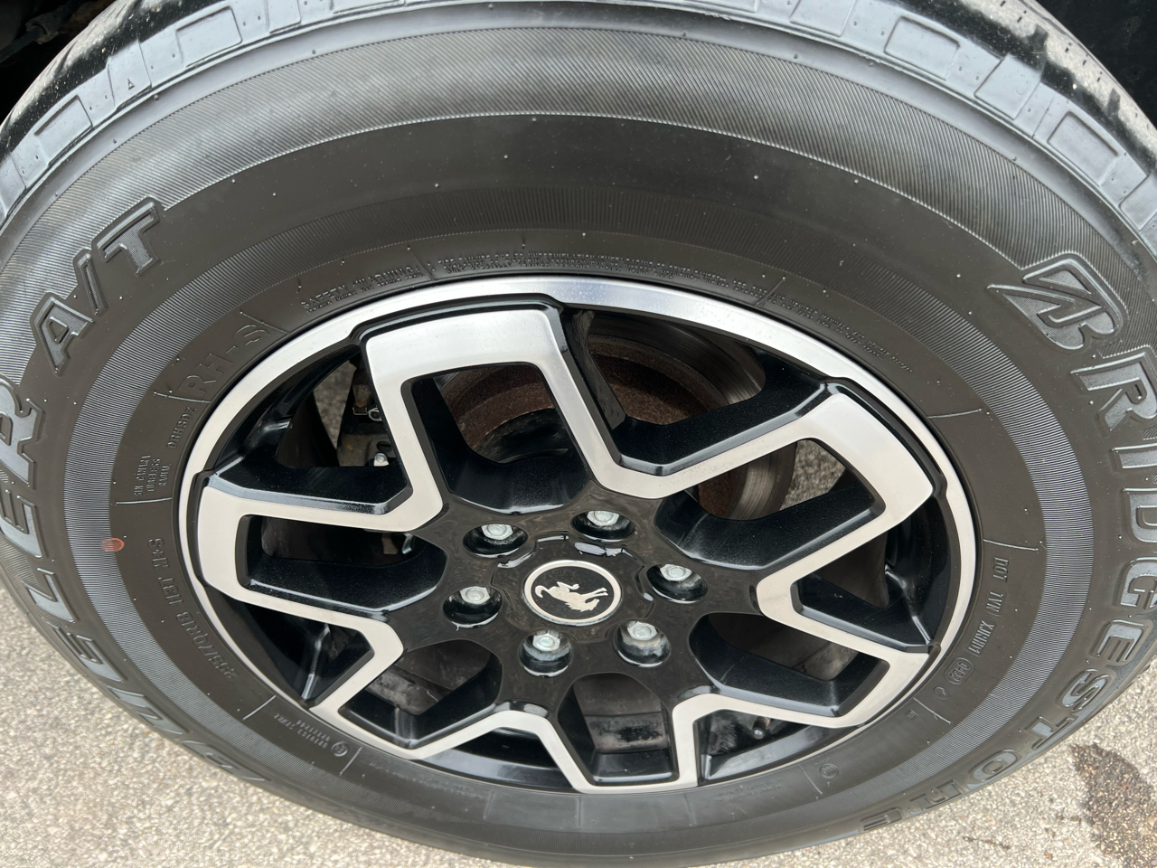 Nissan Armada 4WD 4dr SV 2012