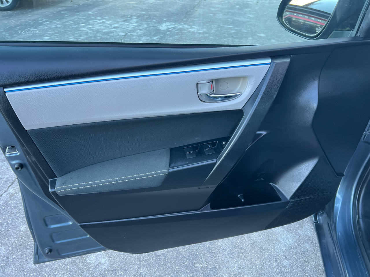 Toyota Corolla 4dr Sdn CVT S w/Special Edition Pkg (Natl) 2016