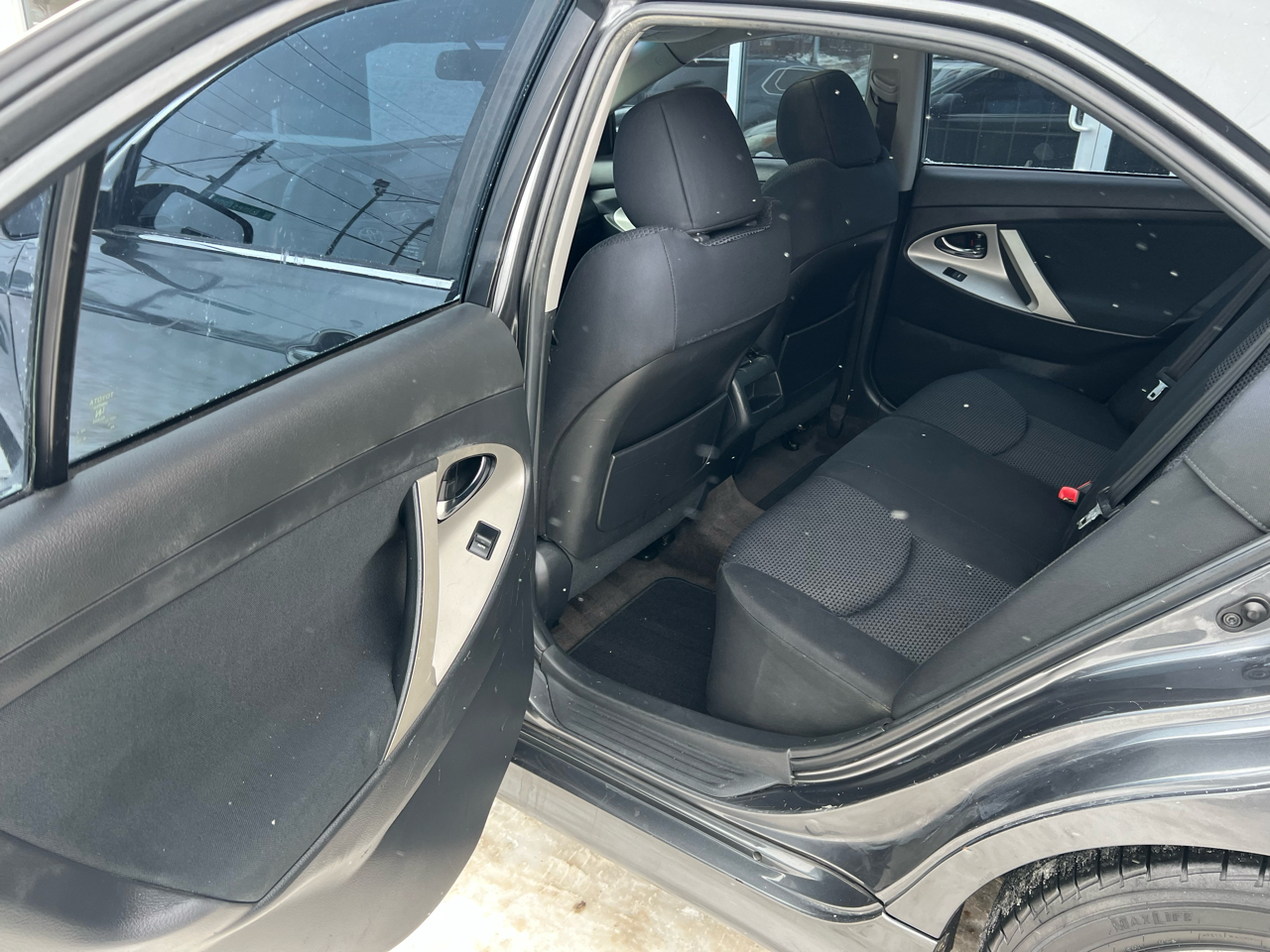 Toyota Camry 4dr Sdn I4 Man LE (Natl) 2011