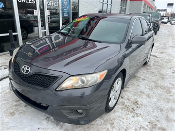 2011 Toyota Camry 4dr Sdn I4 Man LE (Natl)