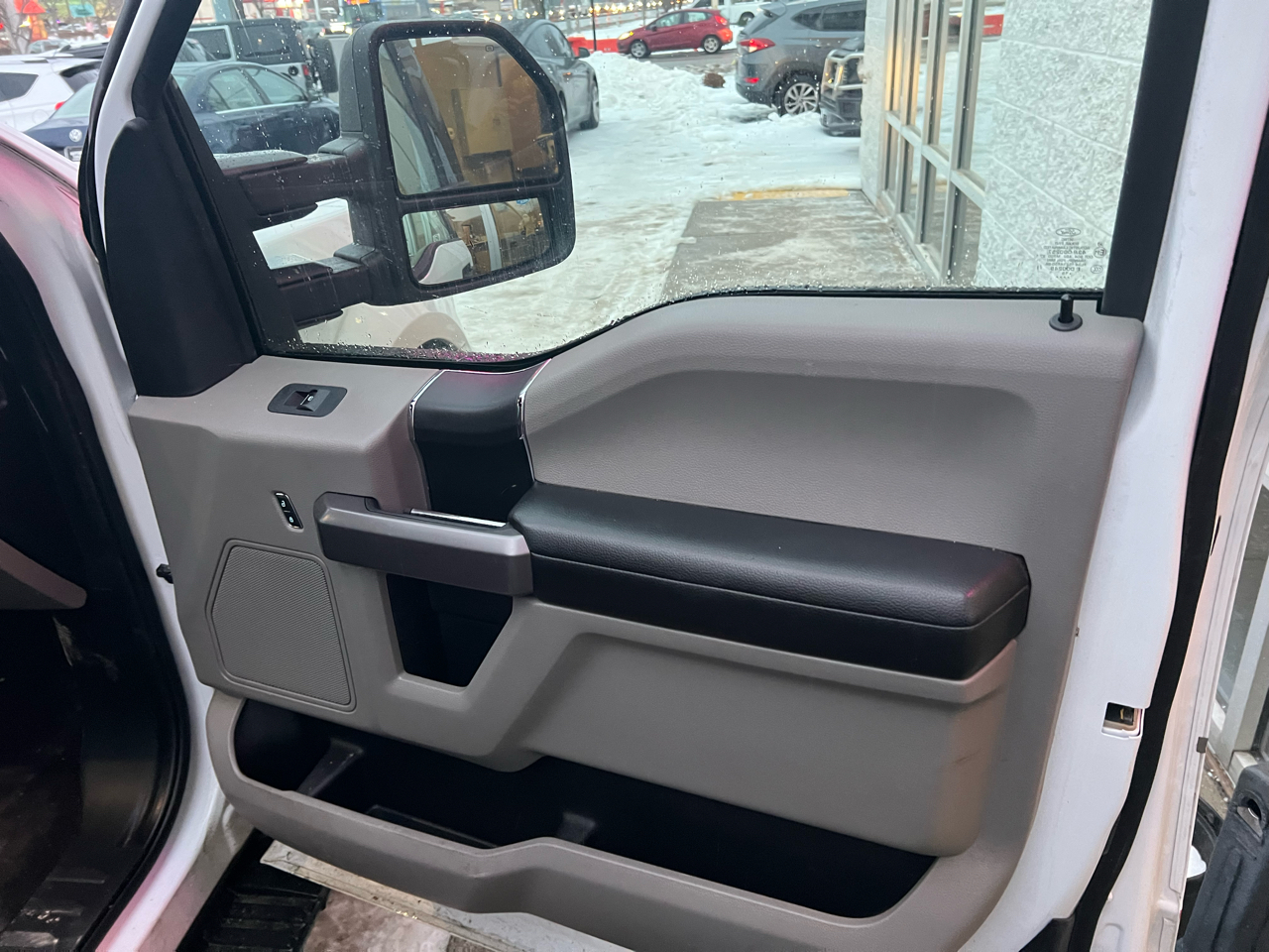 Ford F-150 4WD SuperCab 133" XLT 2019