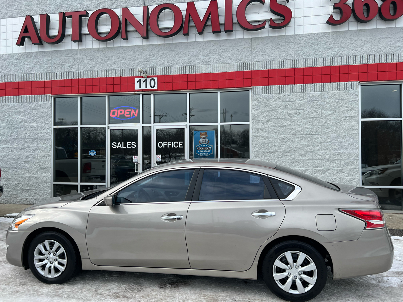 Nissan Altima 4dr Sdn I4 2.5 S 2014