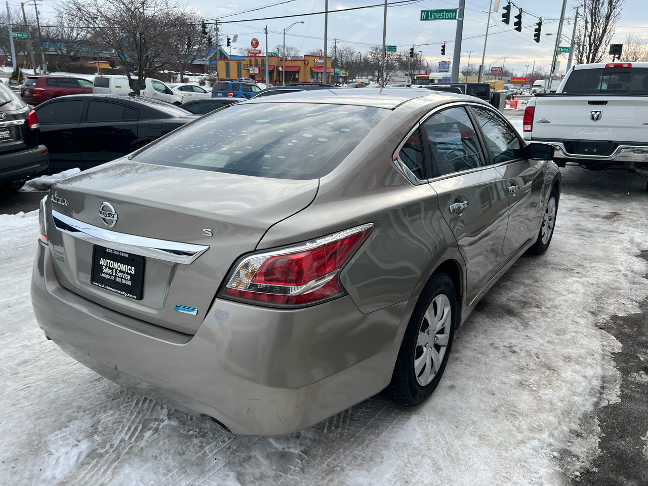 Nissan Altima 4dr Sdn I4 2.5 S 2014