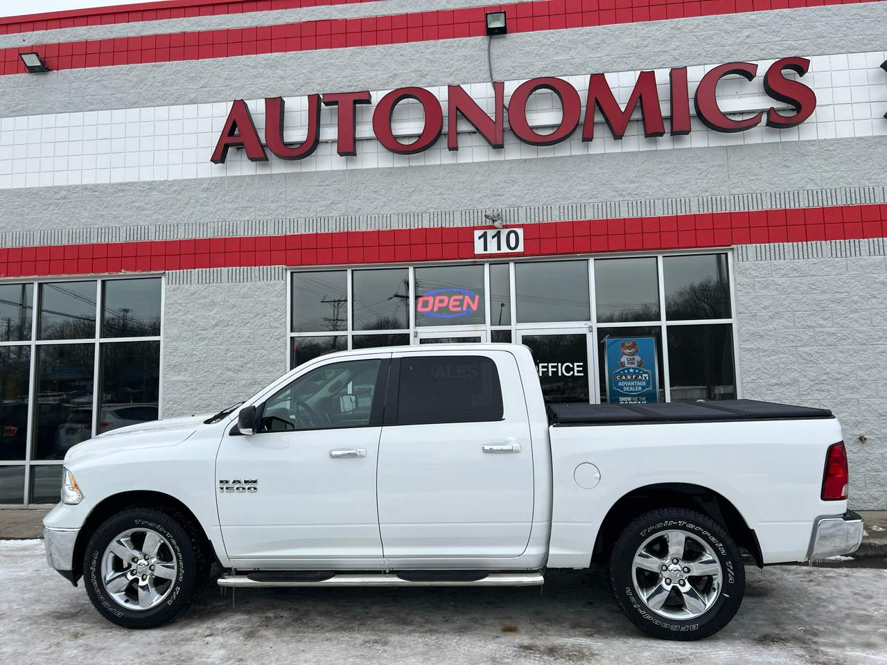 RAM 1500 Big Horn 4x4 Crew Cab 5'7" Box 2018