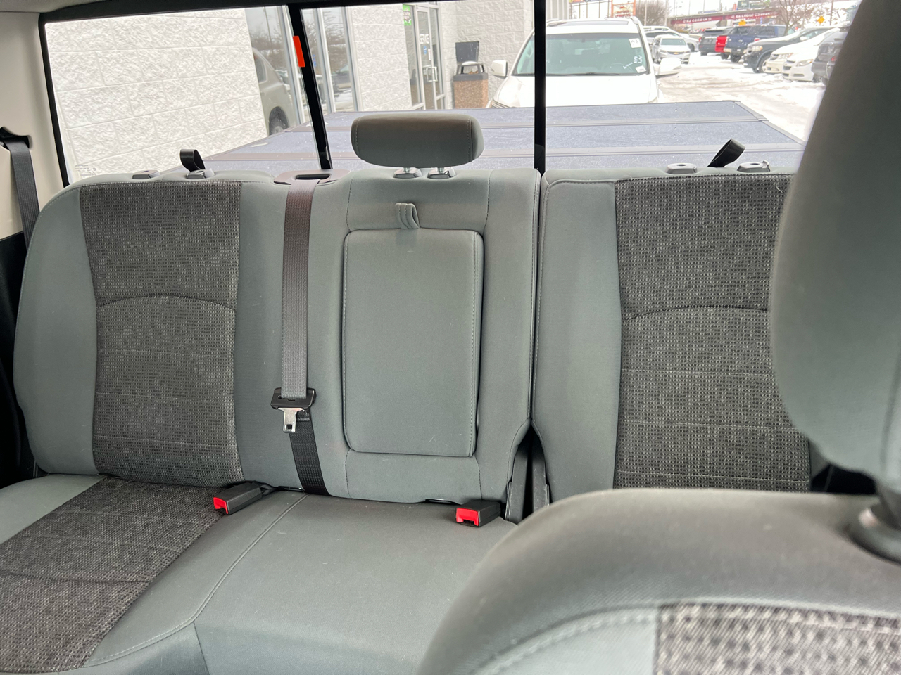 RAM 1500 Big Horn 4x4 Crew Cab 5'7" Box 2018