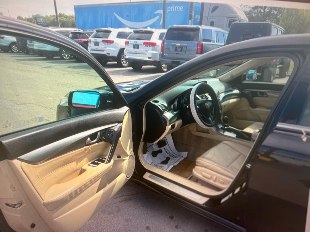 Acura TL 4dr Sdn 2WD Tech 2010