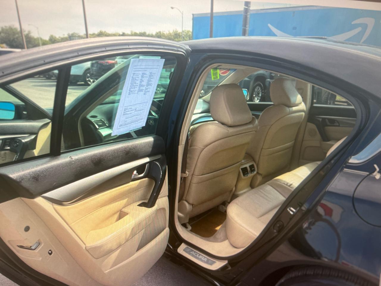 Acura TL 4dr Sdn 2WD Tech 2010