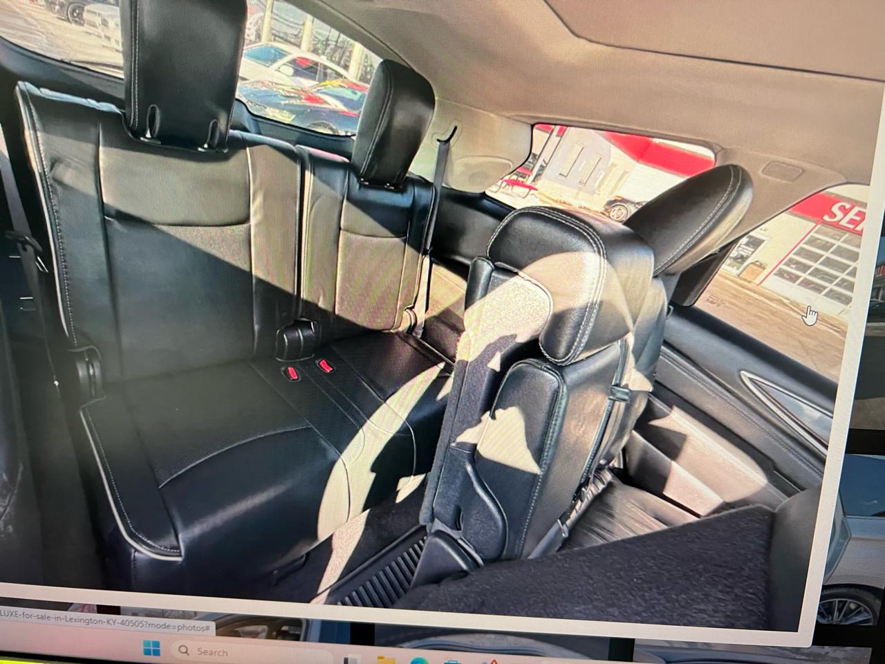 Infiniti QX60 4D SUV FWD 2019