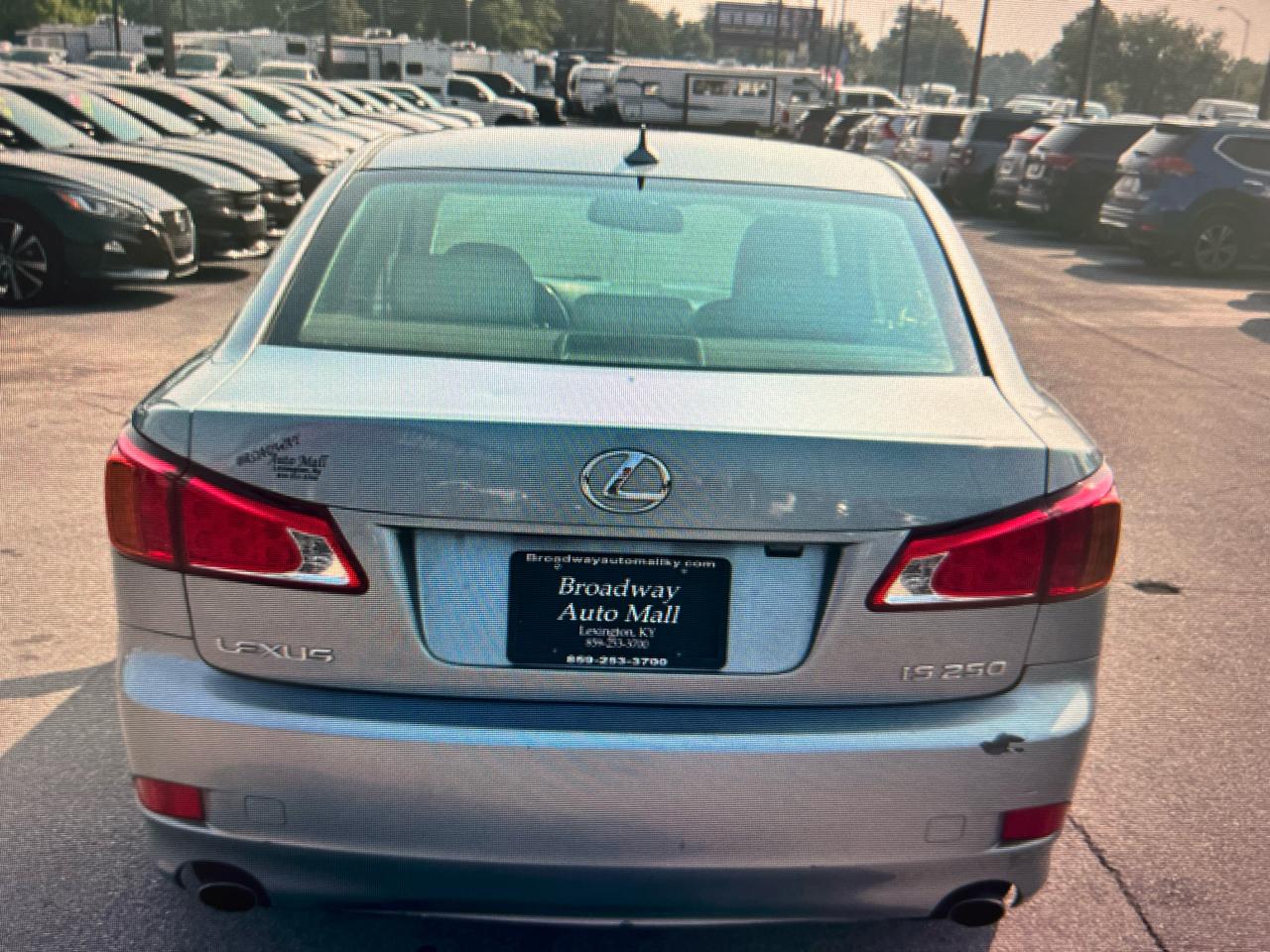 Lexus IS 250 4D Sedan 2009