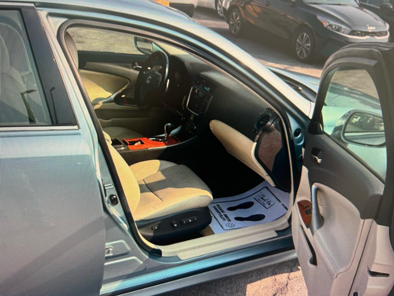 Lexus IS 250 4D Sedan 2009