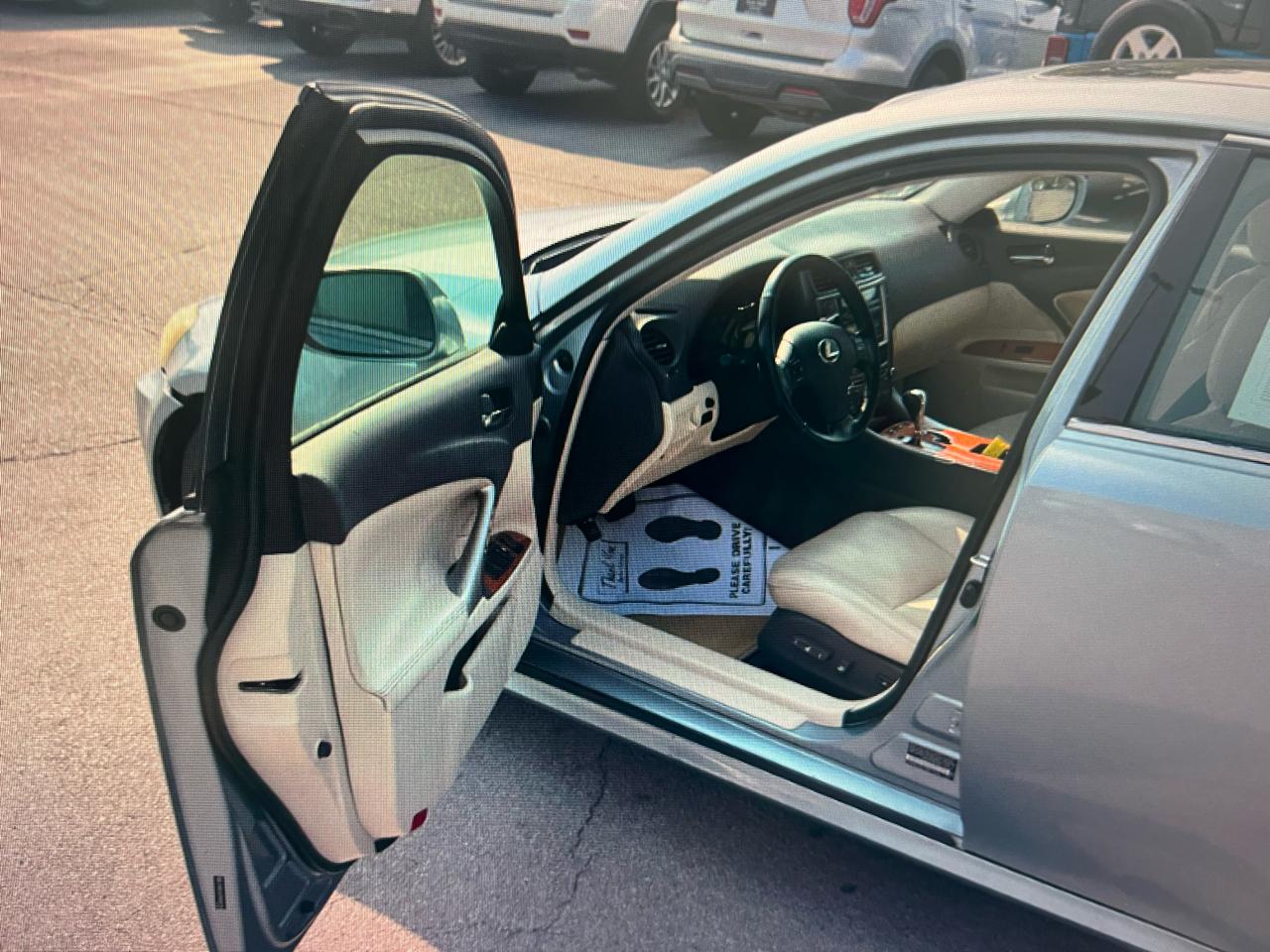 Lexus IS 250 4D Sedan 2009