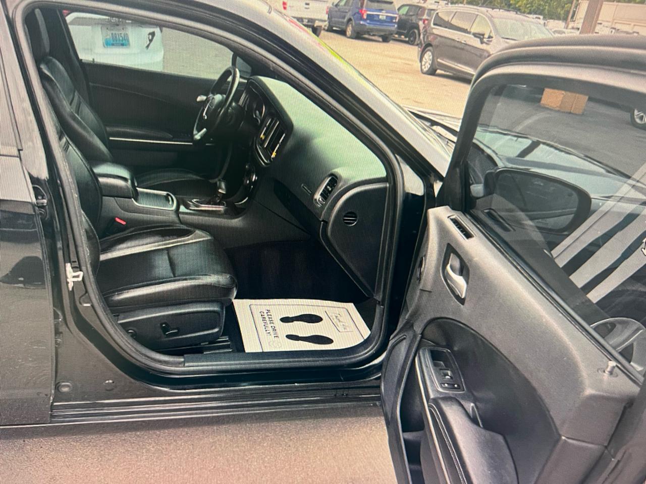 Dodge Charger 4dr Sdn SXT RWD 2020