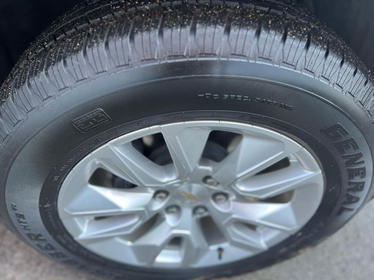 Chevrolet Silverado 1500 2WD Crew Cab 147" Custom 2024