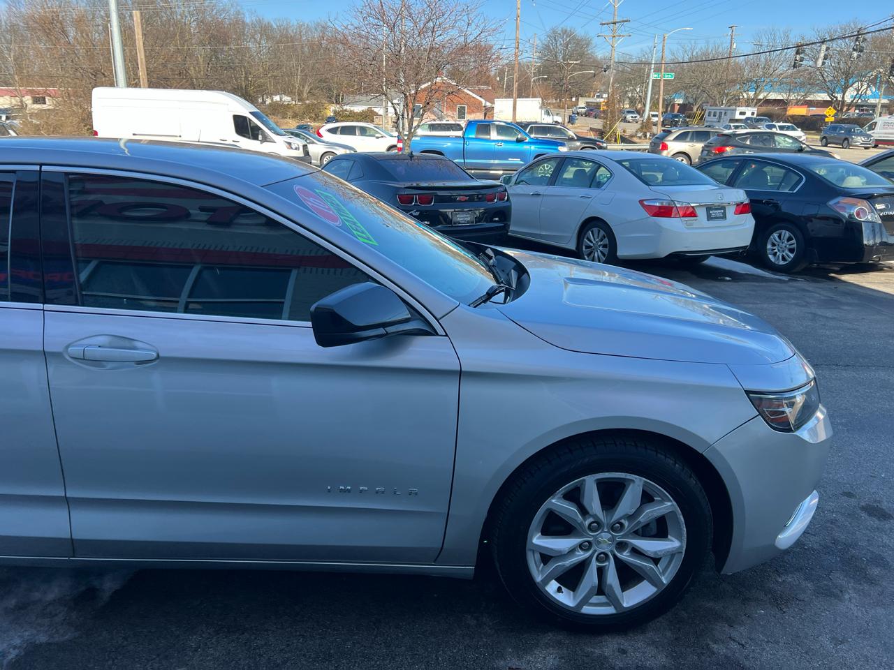 Chevrolet Impala 4dr Sdn LT w/1LT 2016