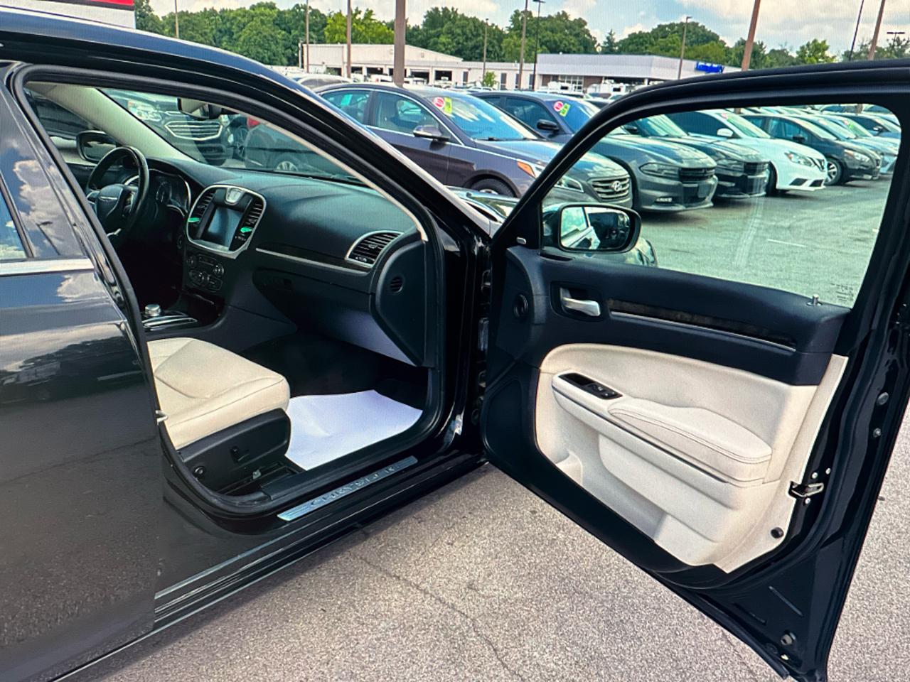 Chrysler 300 300C AWD 2016