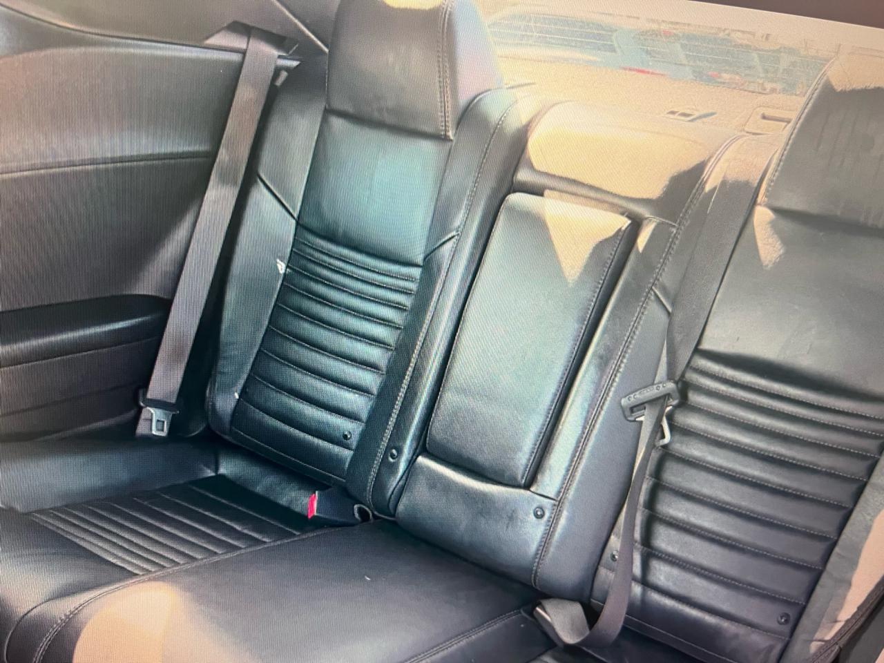 Dodge Challenger 2dr Cpe R/T Shaker 2014