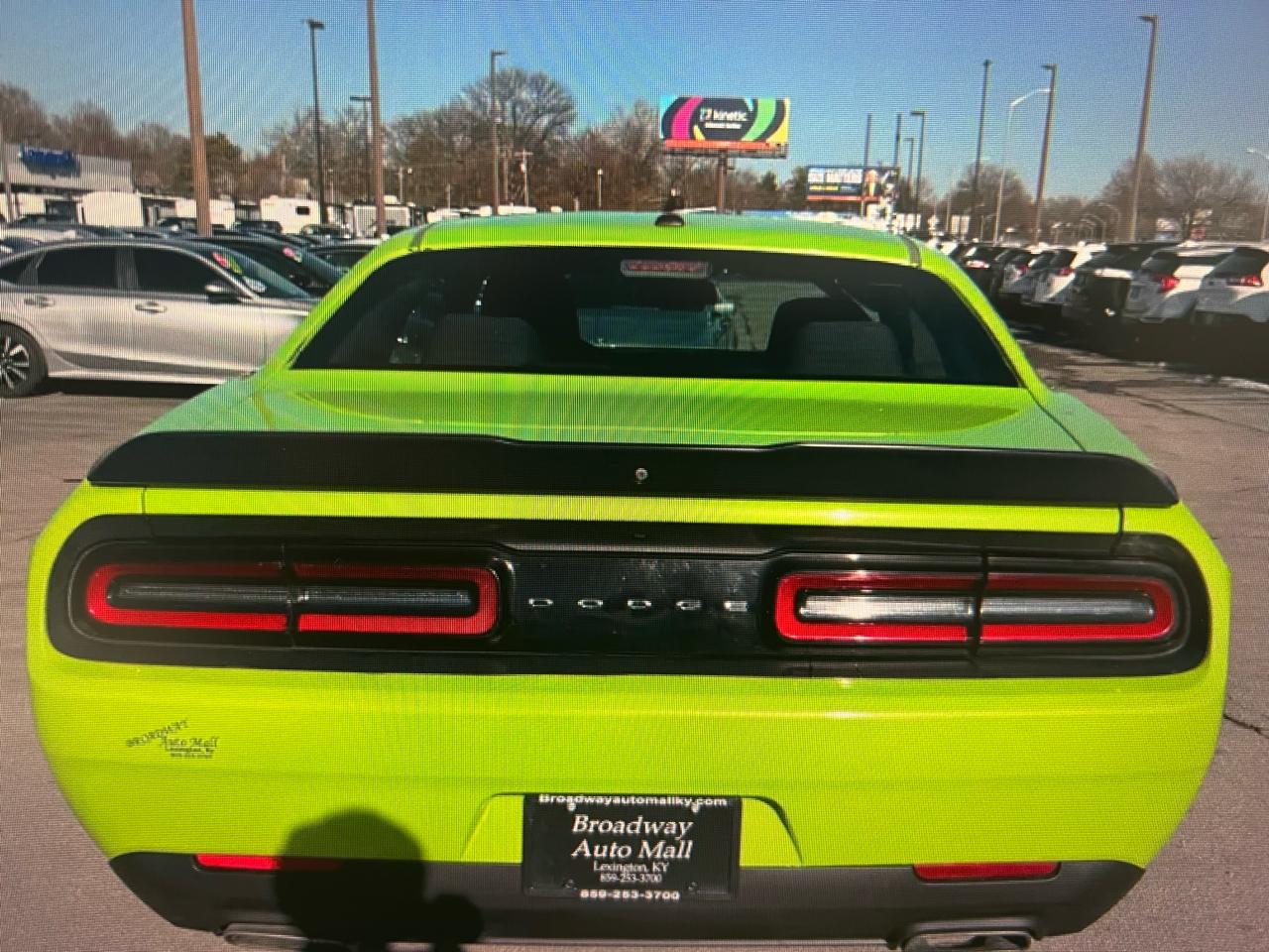 Dodge Challenger 2dr Cpe SXT 2019