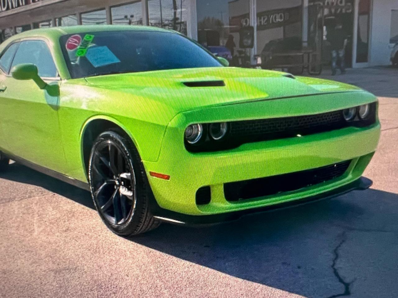 Dodge Challenger 2dr Cpe SXT 2019