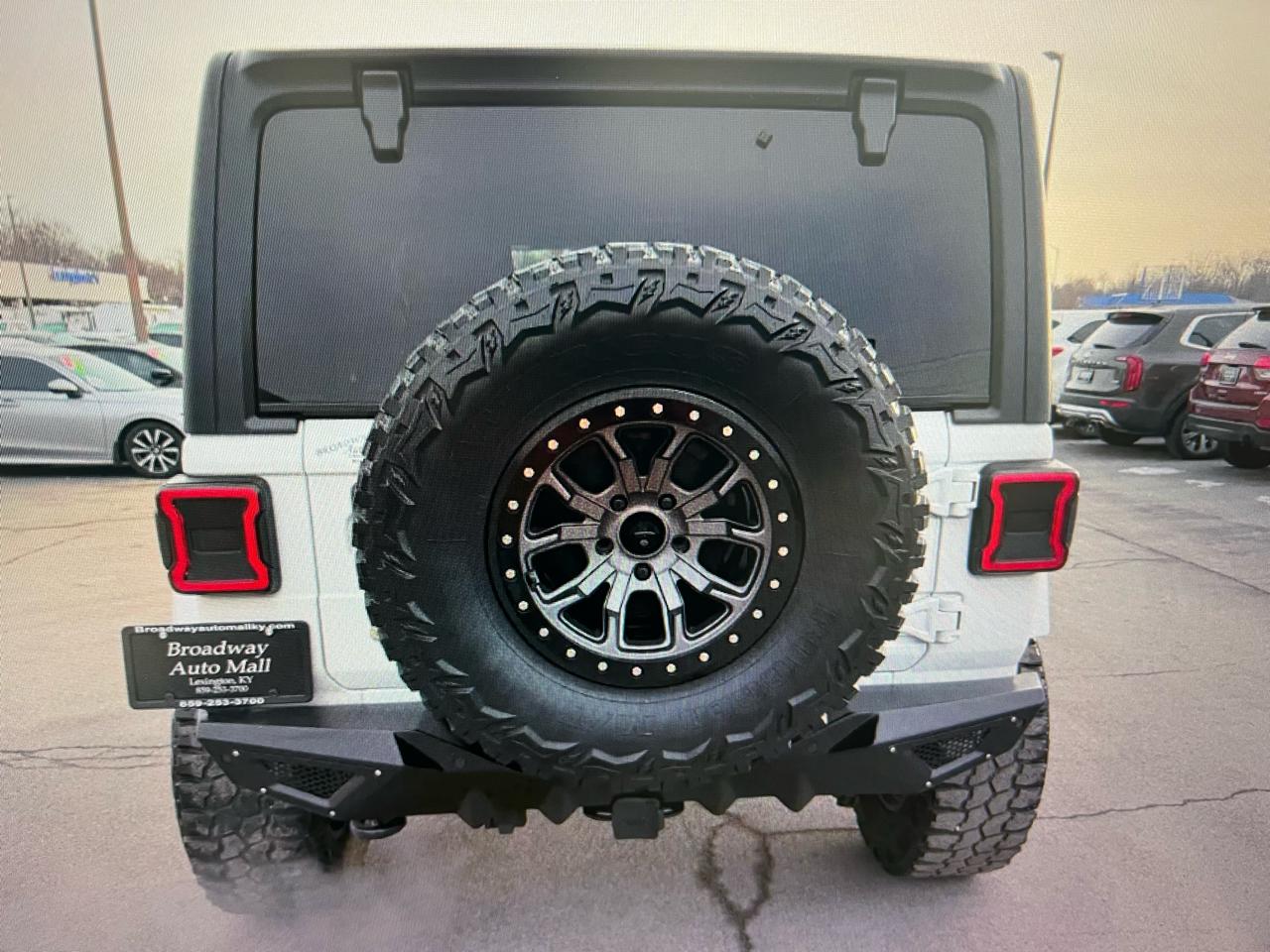 Jeep Wrangler Unlimited 4WD 4dr Sport 2018