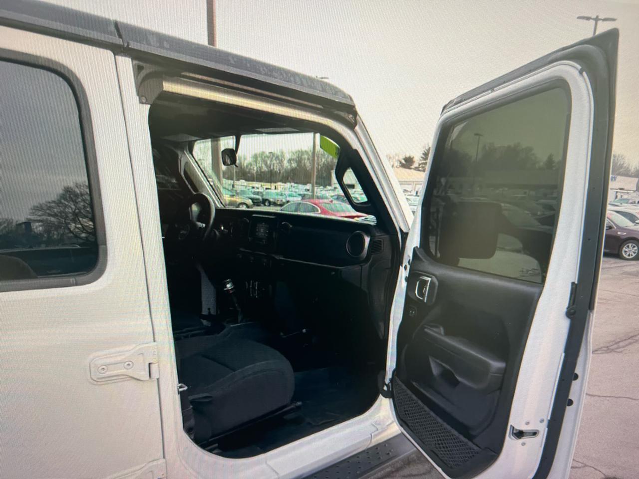 Jeep Wrangler Unlimited 4WD 4dr Sport 2018