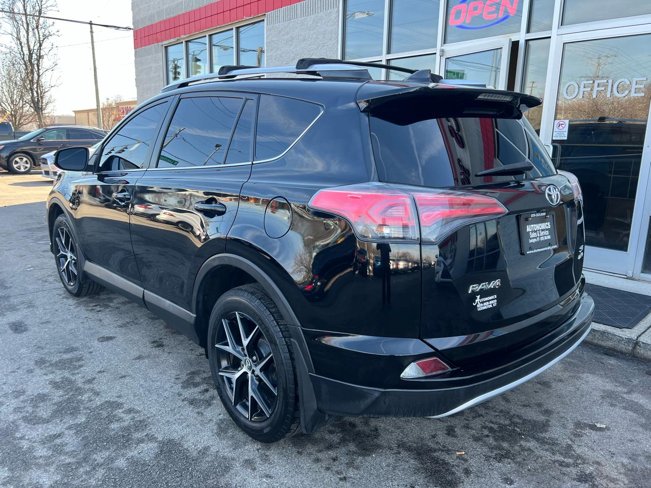 Toyota RAV4 AWD 4dr SE (Natl) 2016