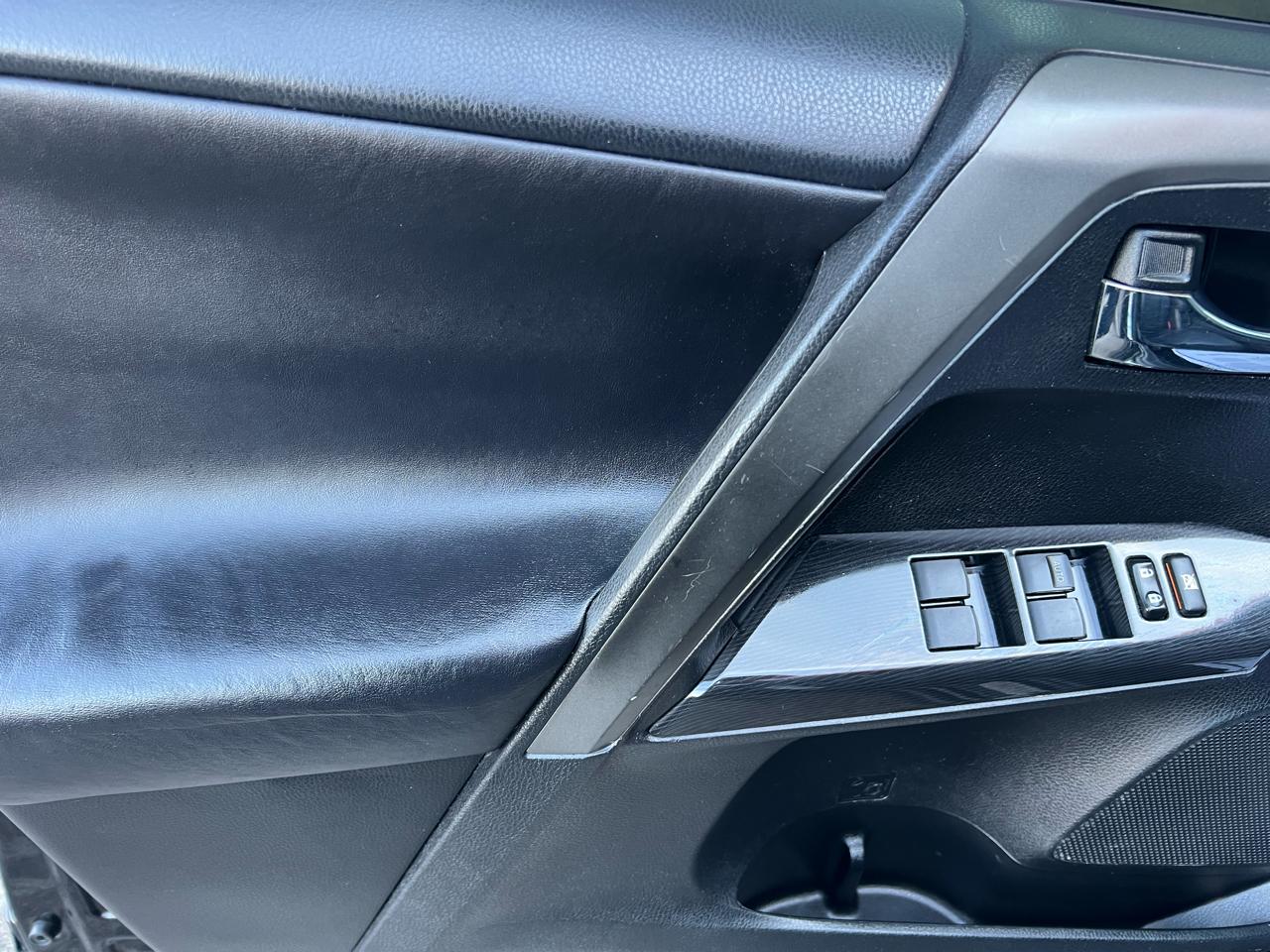 Toyota RAV4 AWD 4dr SE (Natl) 2016