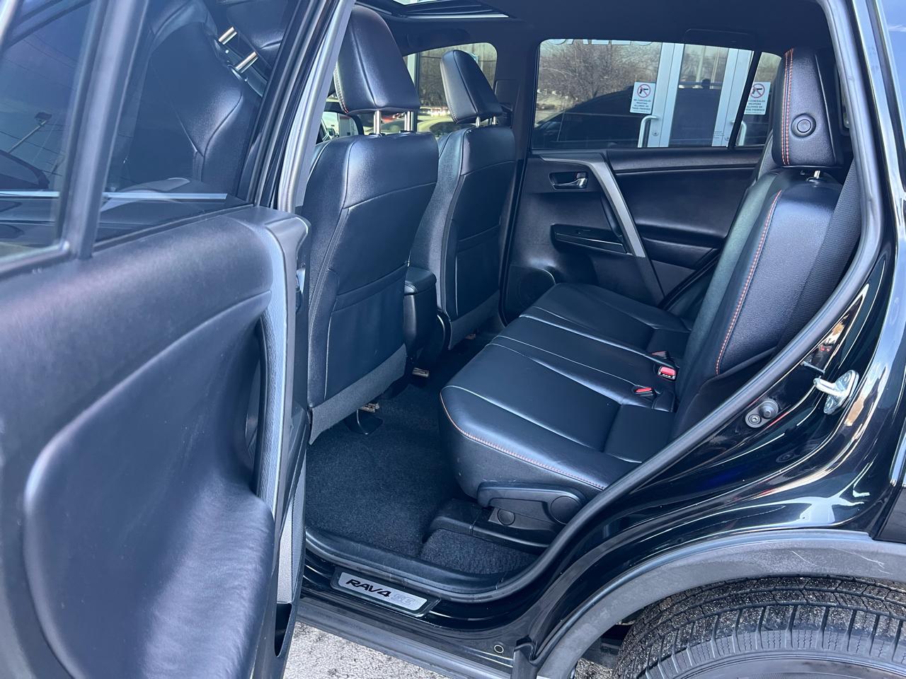 Toyota RAV4 AWD 4dr SE (Natl) 2016