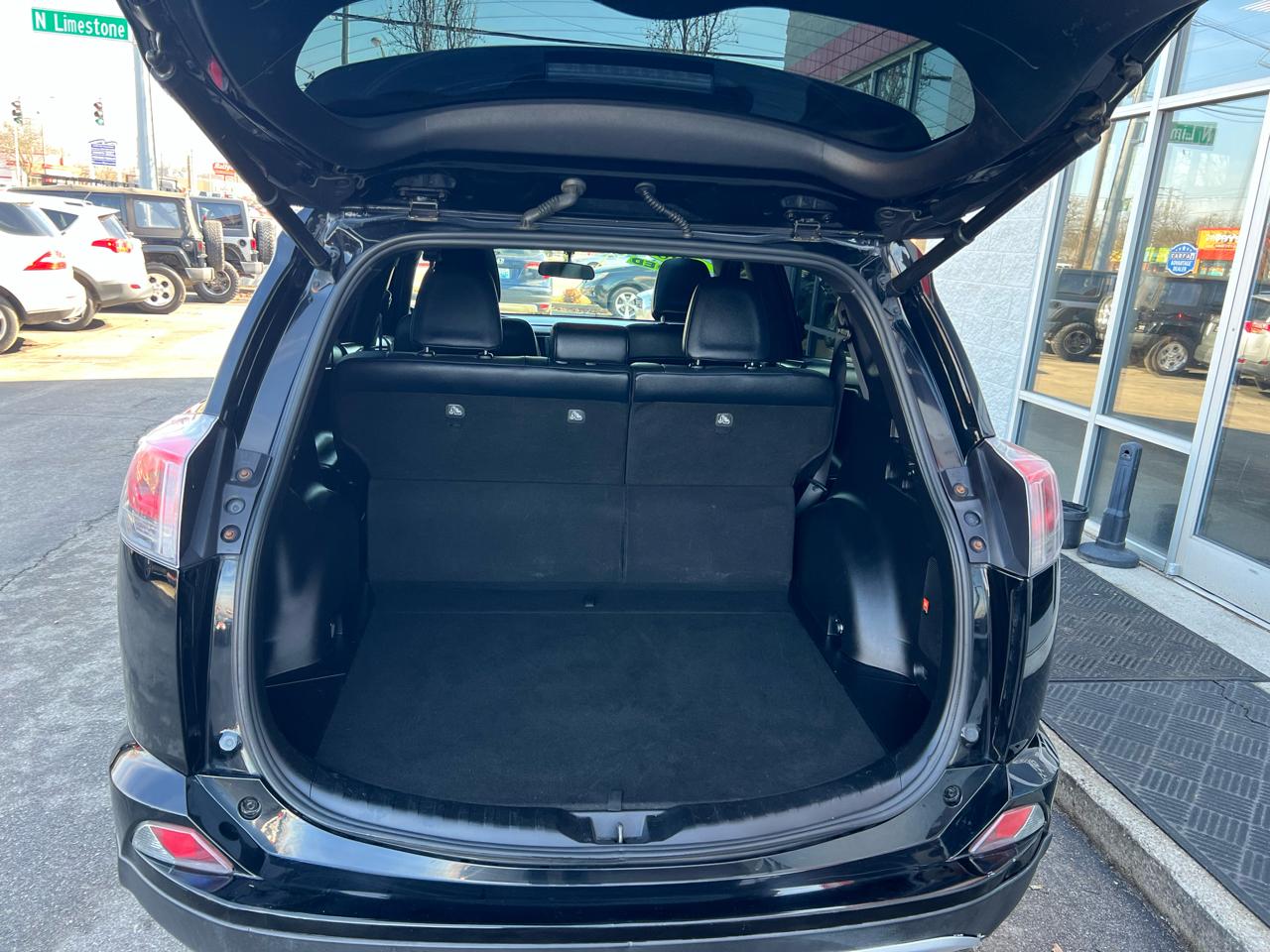 Toyota RAV4 AWD 4dr SE (Natl) 2016