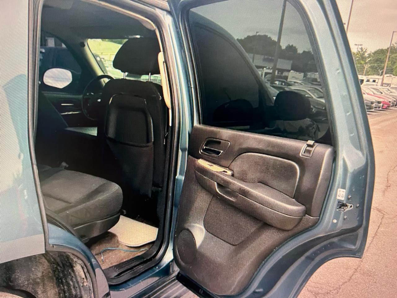 Chevrolet Tahoe 4dr 1500 4WD LS 2010