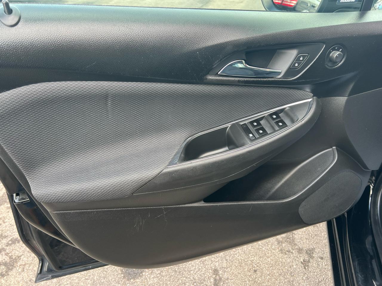 Chevrolet Cruze 4dr HB 1.4L LT w/1SD 2018