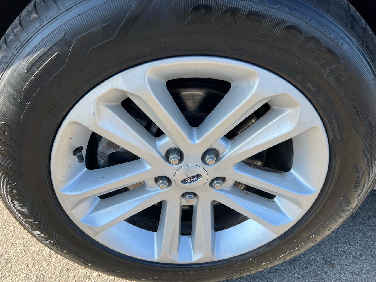 Ford Explorer 4WD 4dr XLT 2013