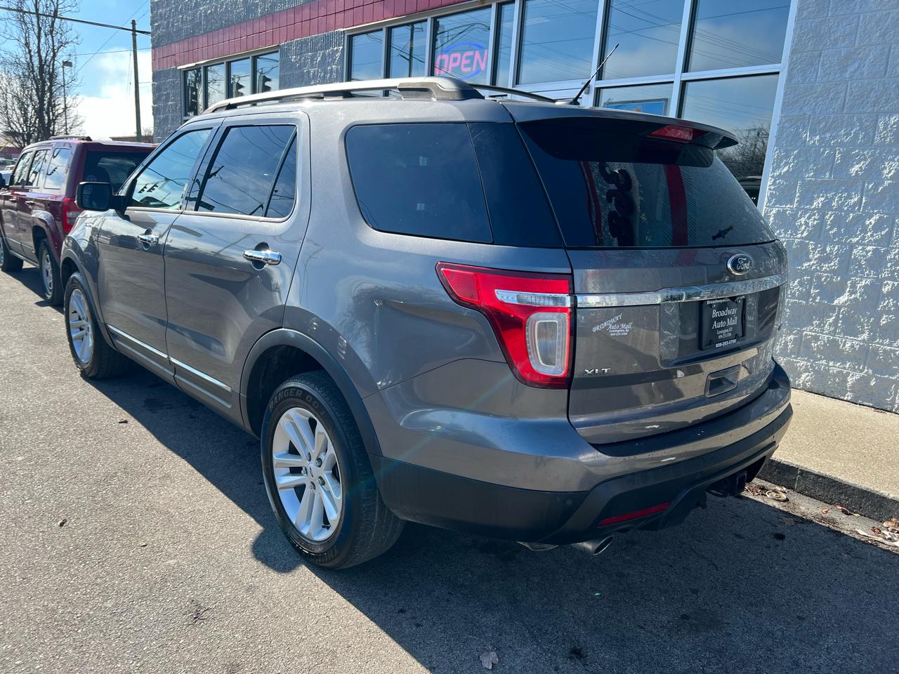 Ford Explorer 4WD 4dr XLT 2013