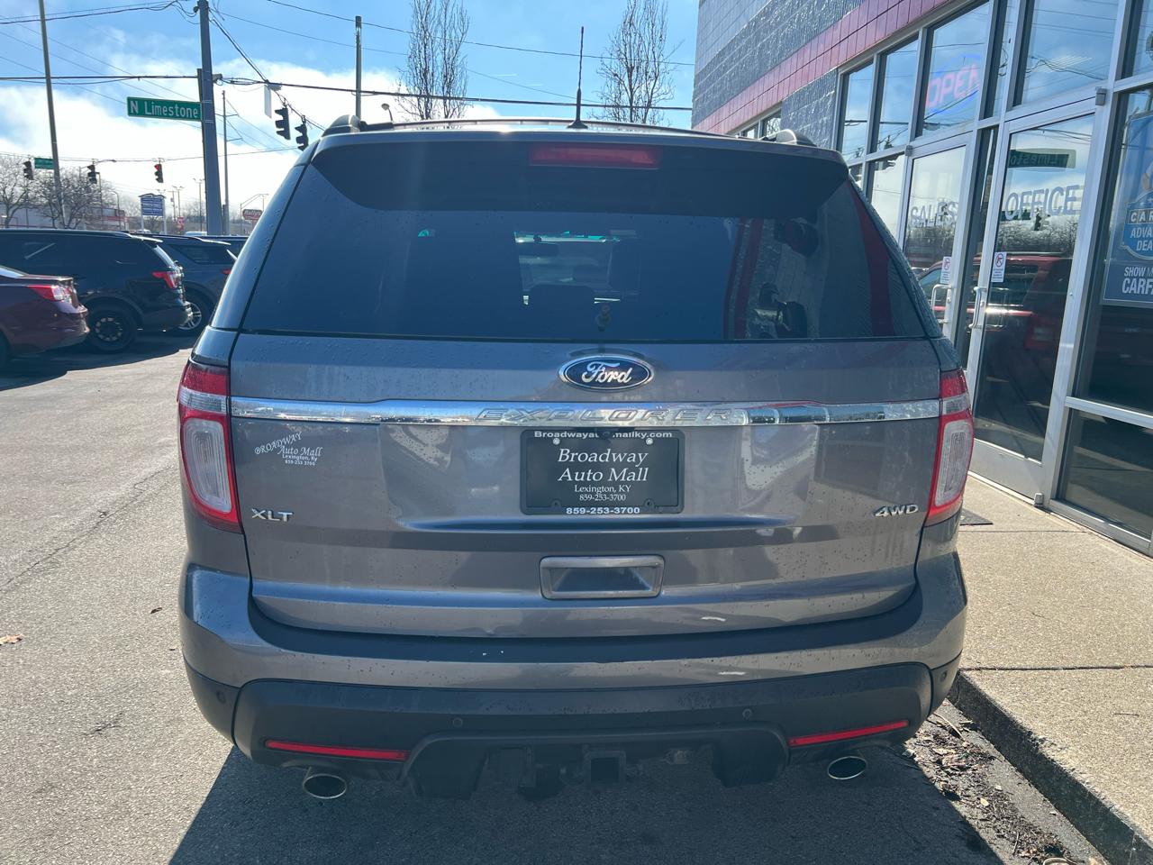 Ford Explorer 4WD 4dr XLT 2013