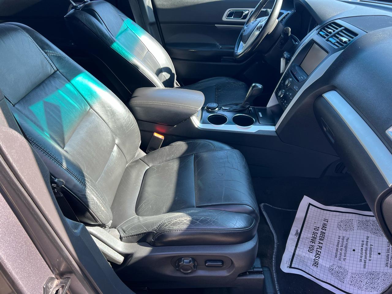 Ford Explorer 4WD 4dr XLT 2013