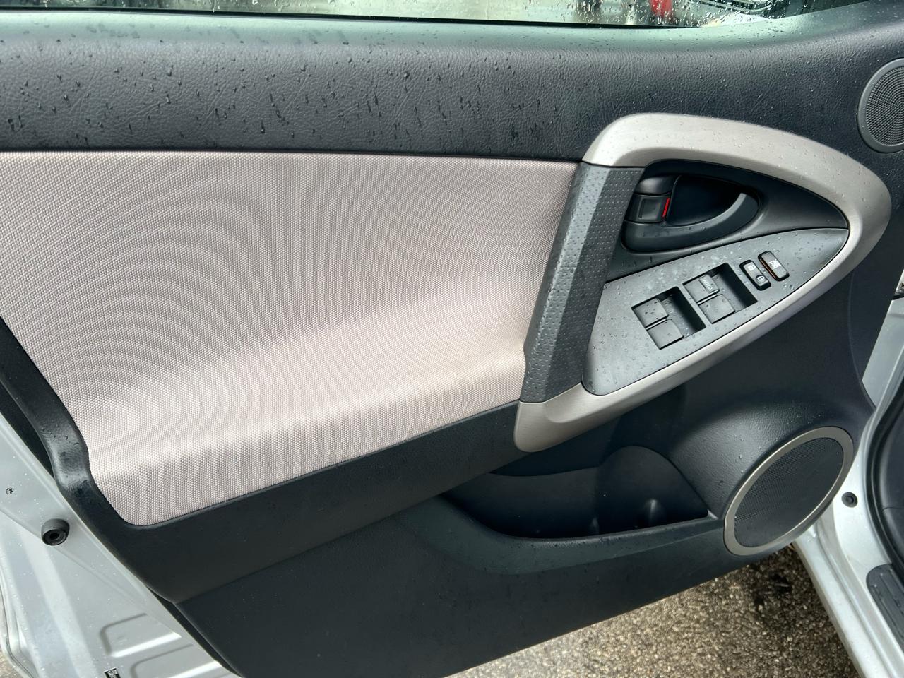 Toyota RAV4 4WD 4dr 4-cyl 4-Spd AT (Natl) 2008