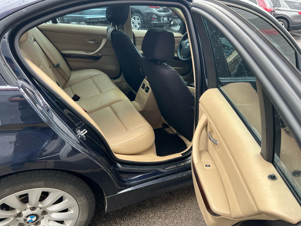 BMW 3 Series 4dr Sdn 328i xDrive AWD SULEV 2009