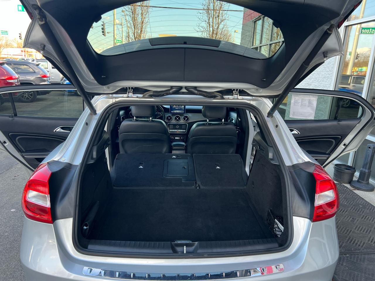 Mercedes-Benz GLA GLA 250 4MATIC SUV 2018