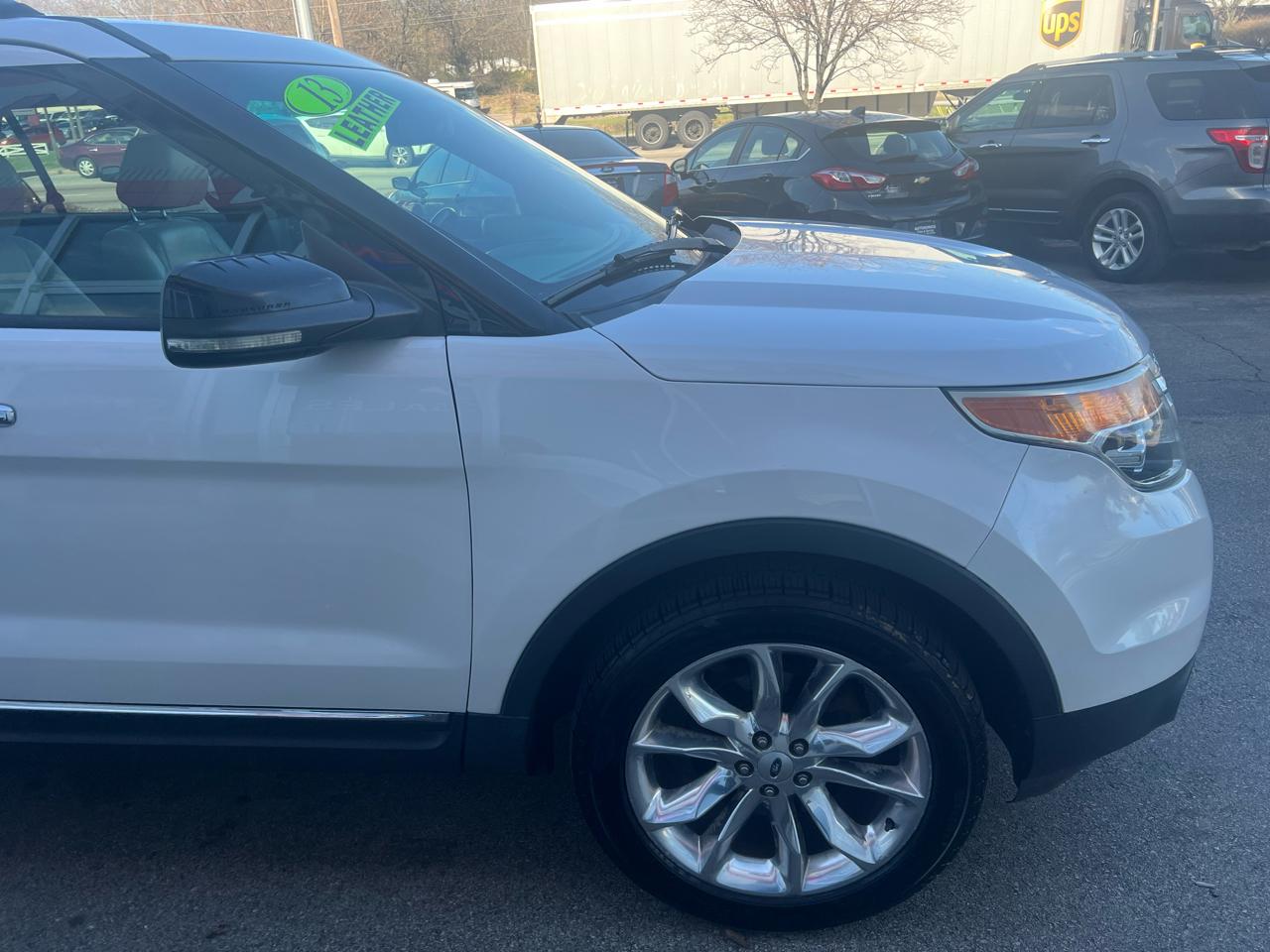 Ford Explorer 4WD 4dr XLT 2013