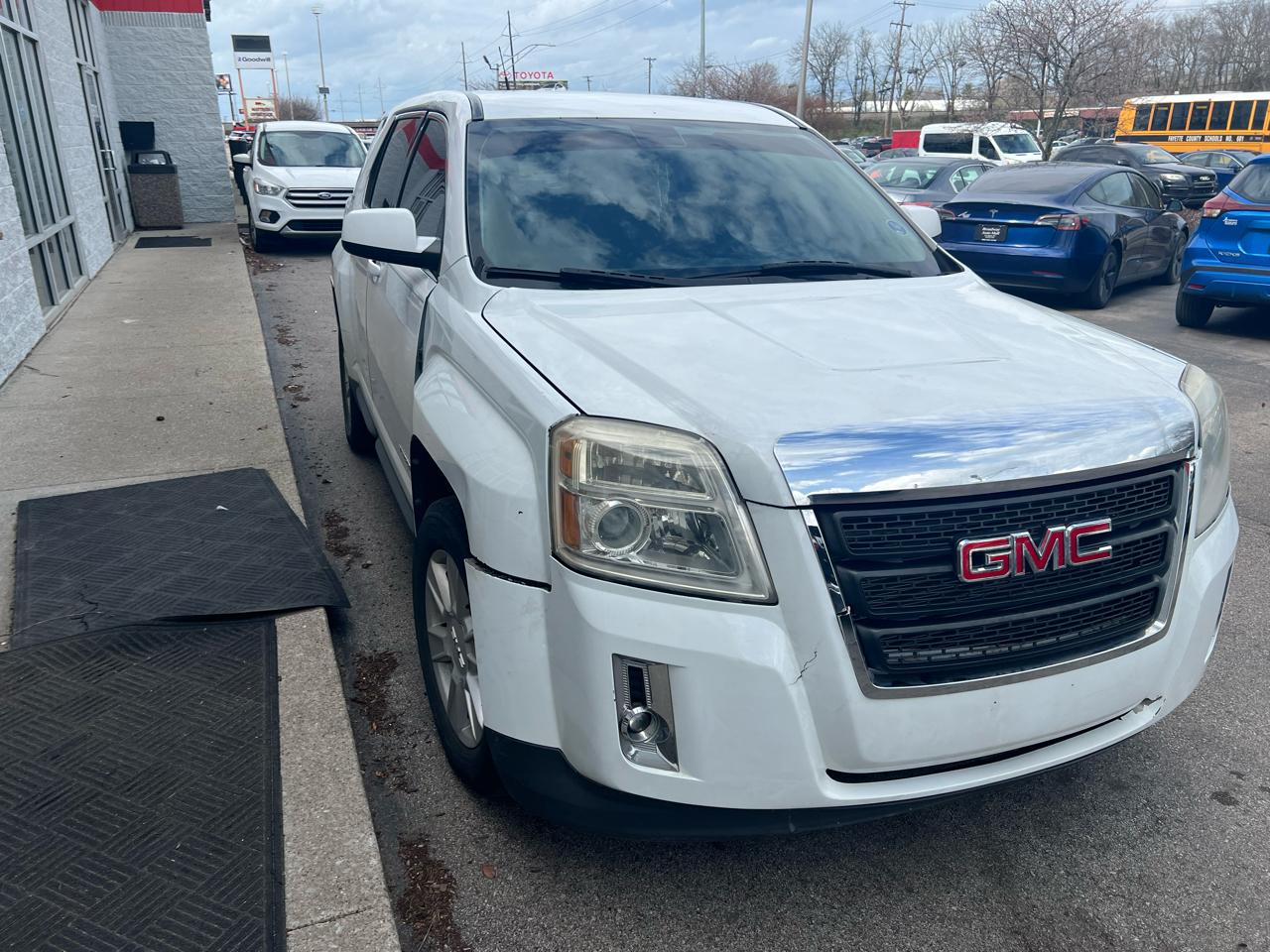 GMC Terrain FWD 4dr SLE-1 2011