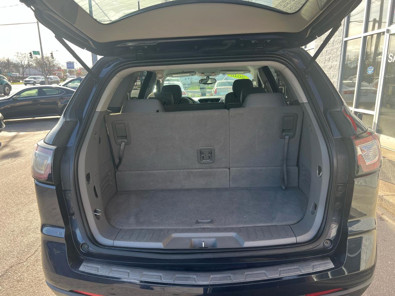 Chevrolet Traverse FWD 4dr LS w/1LS 2016